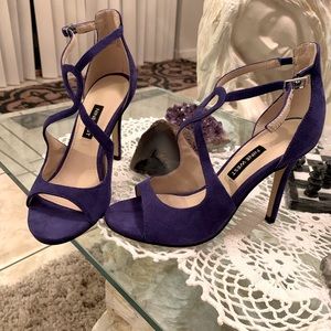 Suede Royal Blue Nine West Sandals size 5 (I’m 5.5 and fits) New